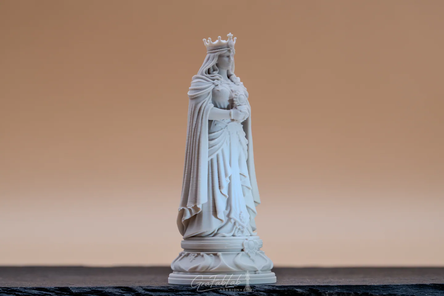GraFabLab Chess 62 — Queen — Photo B